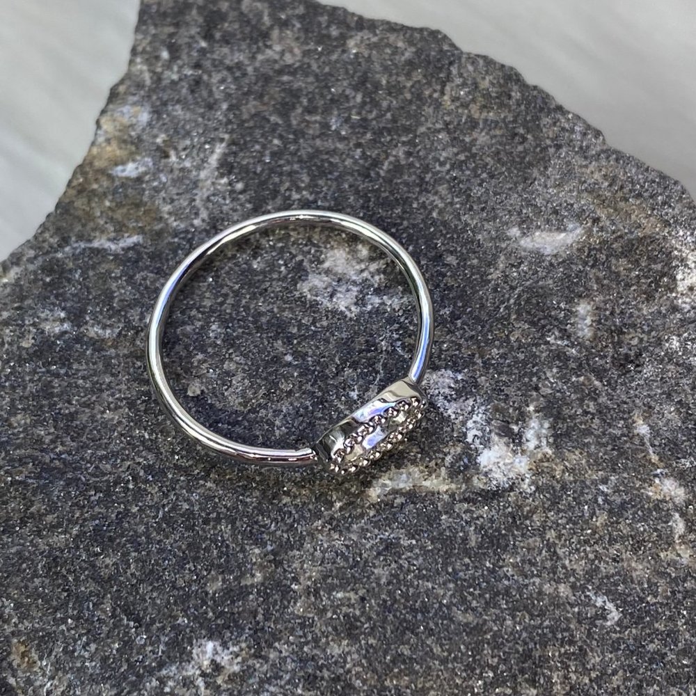 Minimalist Dainty Silver Tone Ring Size 7 - Picture 5 of 6